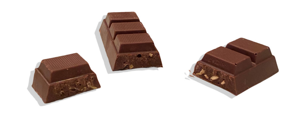 Brukdown chocolate bar pieces